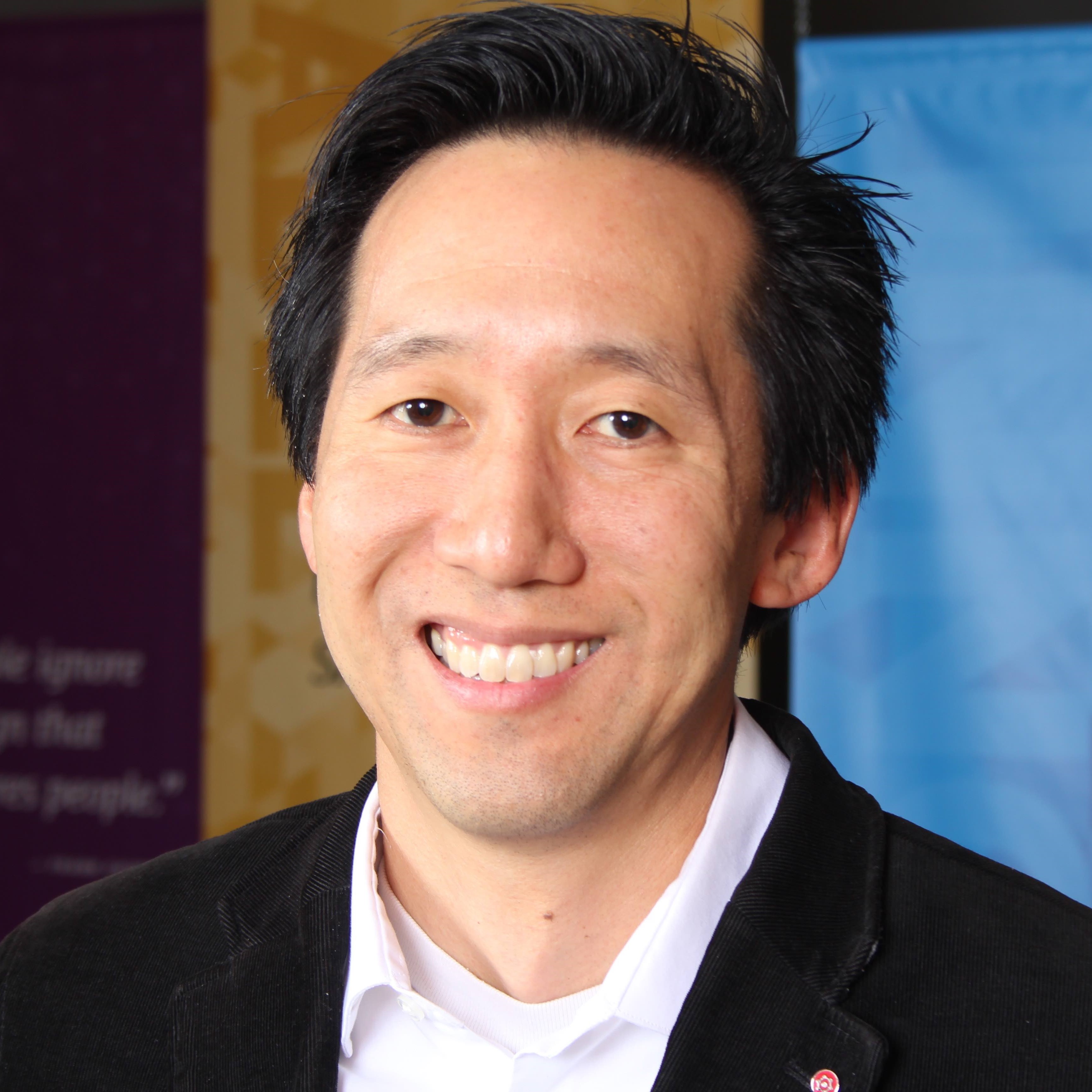 Sam Yen2